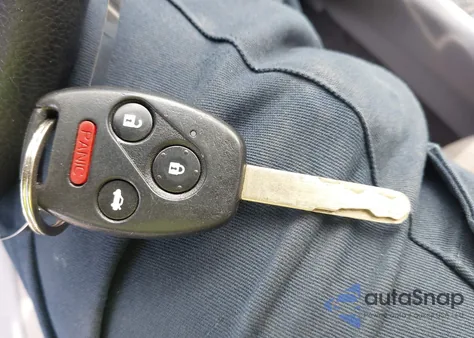 2009 Honda Accord 2.4 Lx z USA, uszkodzony, nr VIN 1HGCP26349A171669